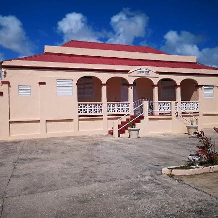 Ventnor House Apartments Bridgetown Bagian luar foto