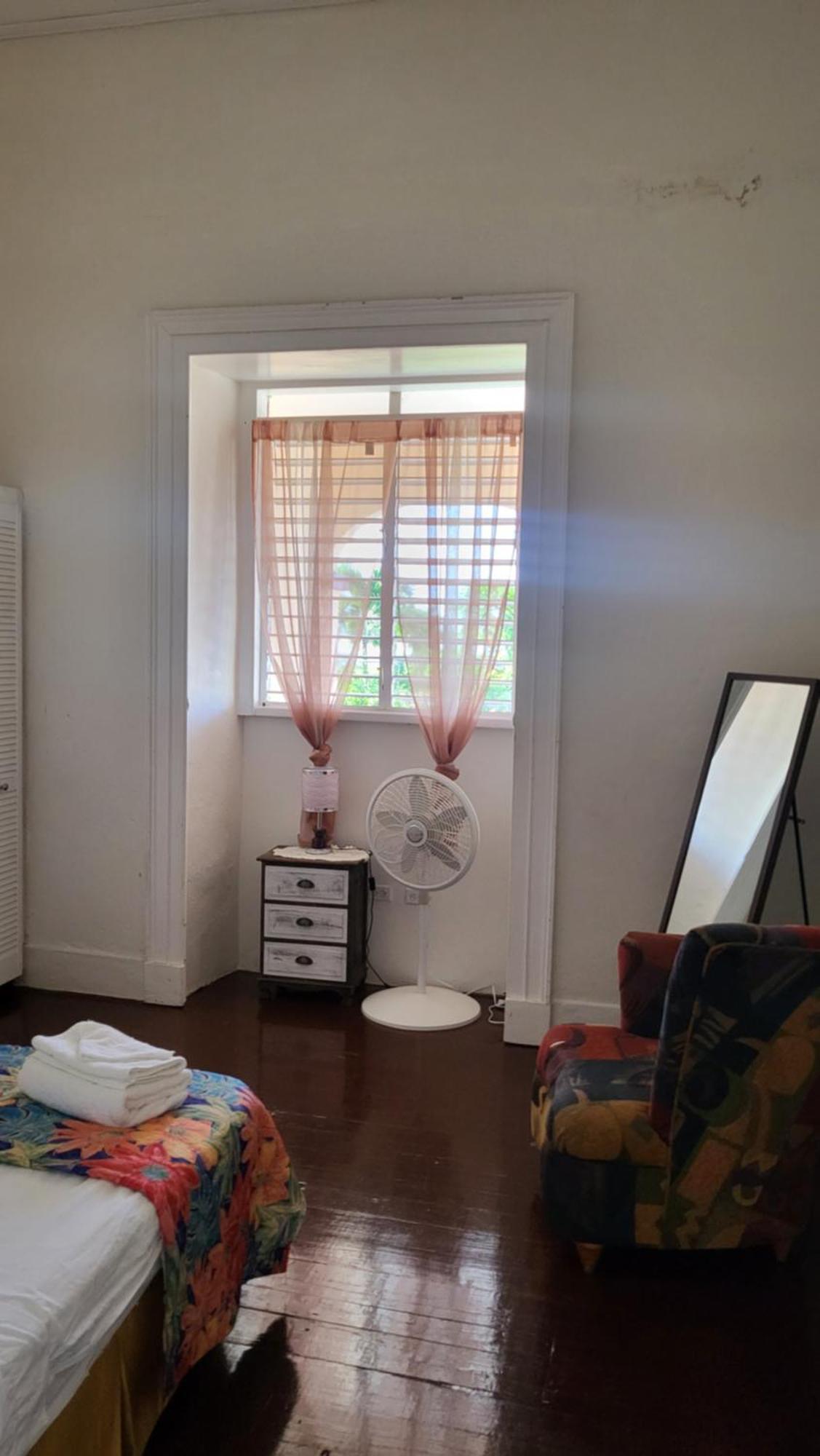 Ventnor House Apartments Bridgetown Bagian luar foto
