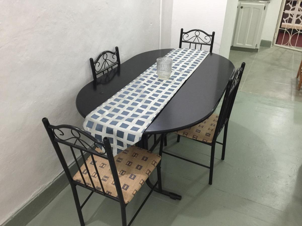 Ventnor House Apartments Bridgetown Bagian luar foto