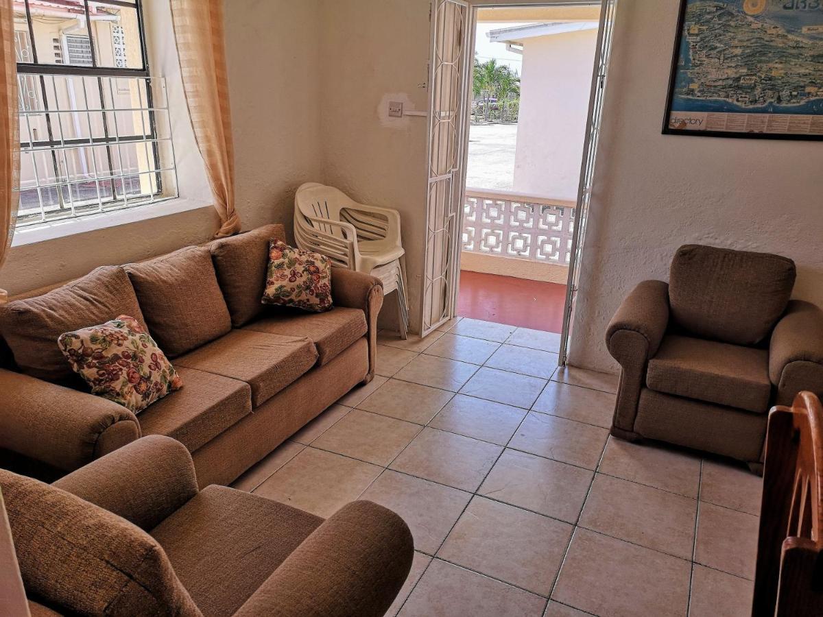 Ventnor House Apartments Bridgetown Bagian luar foto
